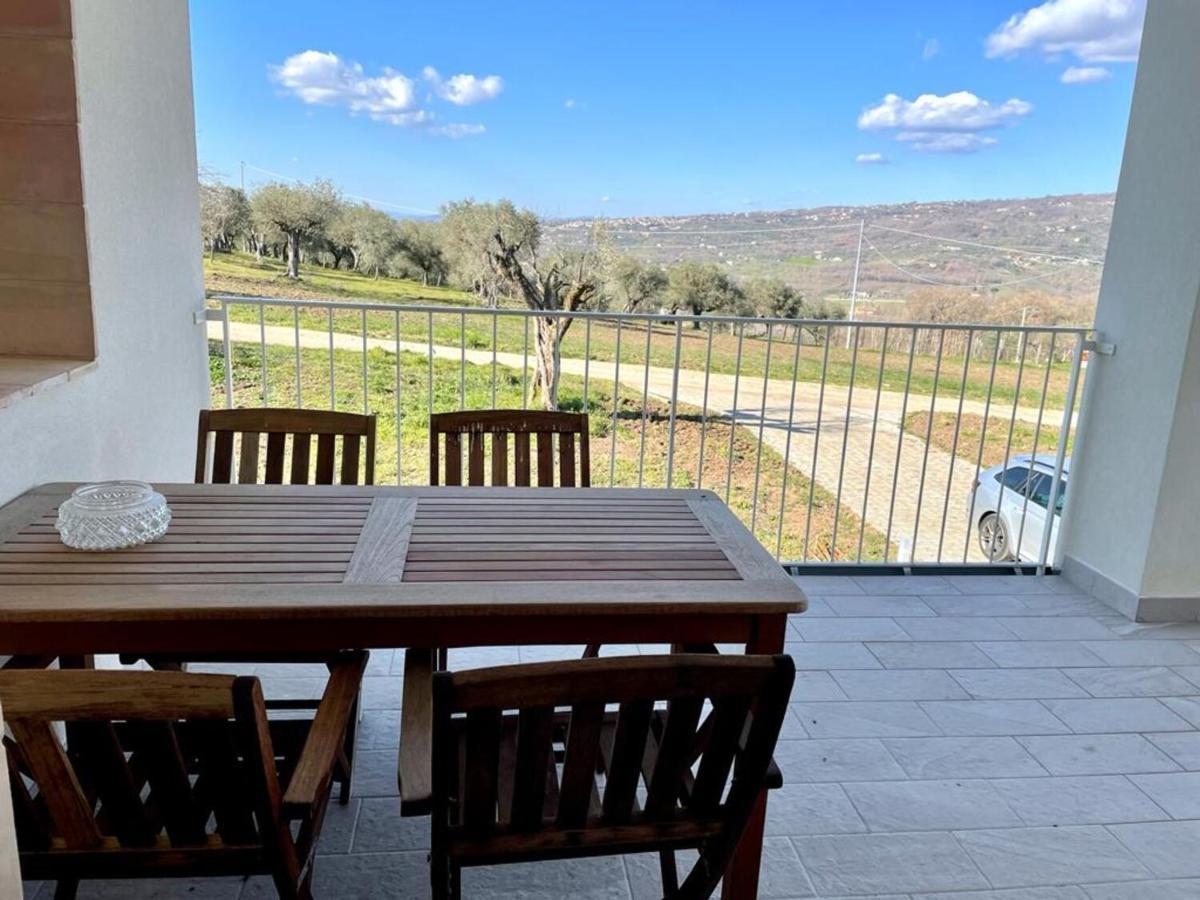 Agriturismo Le Masciare Paternopoli 外观 照片